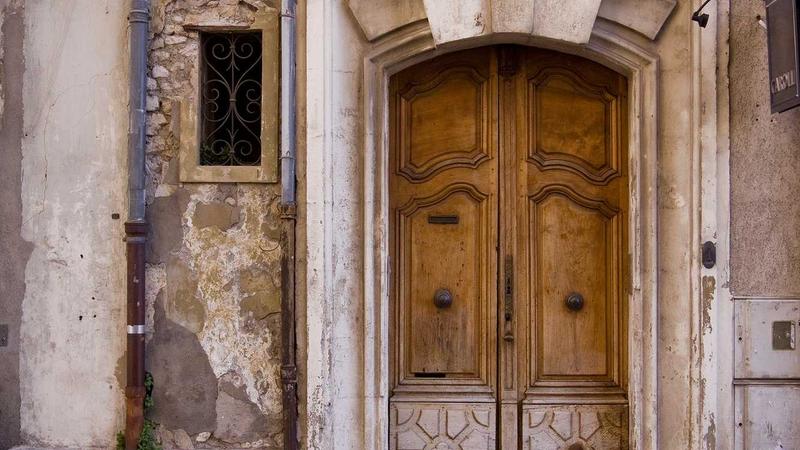 5 Lý Do Tại Sao Giá Vàng Vẫn Tăng Mạnh Bất Chấp Áp Lực